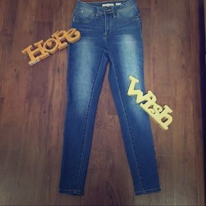 YMI Butt Lifting Jeans! 🍑